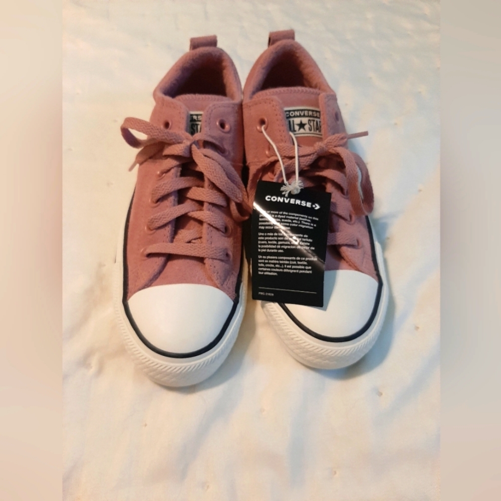 NWT Converse Madison Ox Fleece Lined Sneakers